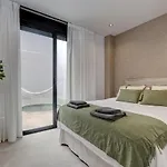 Apartment Ground Floor, Sea View At Hills!