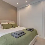 Ground Floor, Sea View At Hills!