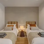 Ground Floor, Sea View At Hills! Apartment *