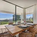 Ground Floor, Sea View At Hills! *