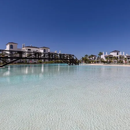 Ground Floor, Sea View At Hills! Appartement