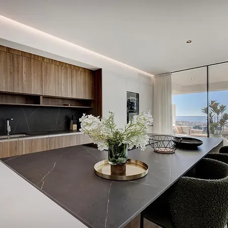 Ground Floor, Sea View At Hills! *