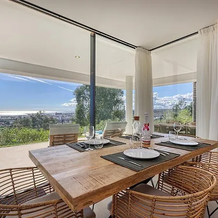 Ground Floor, Sea View At Hills! *