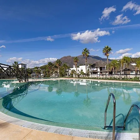Ground Floor, Sea View At Hills! * Estepona