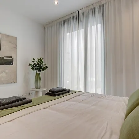 Ground Floor, Sea View At Hills! Apartamento *