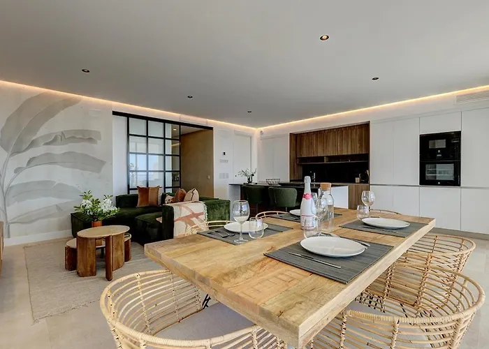 Ground Floor, Sea View At Hills! Apartamento