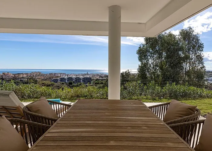 Ground Floor, Sea View At Hills! Apartamento Estepona