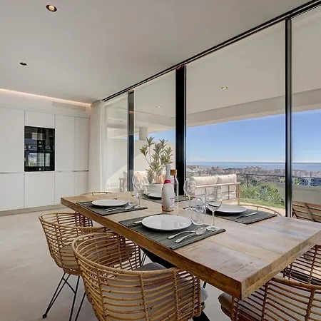 Ground Floor, Sea View At Hills! *