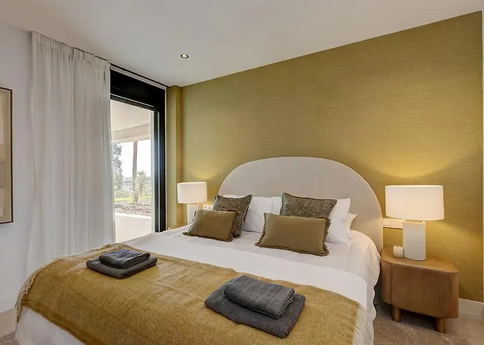 Apartment Ground Floor, Sea View At Hills! *