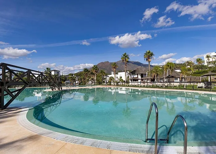 Ground Floor, Sea View At Hills! * Estepona