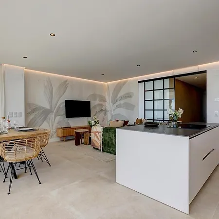 Ground Floor, Sea View At Hills! * Εστεπόνα