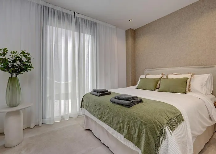 Ground Floor, Sea View At Hills! Διαμέρισμα *